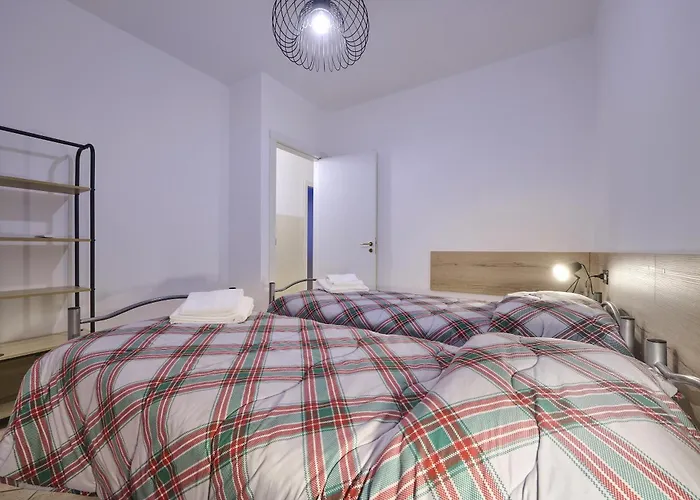 アパート Boulevard ヴァレンナ